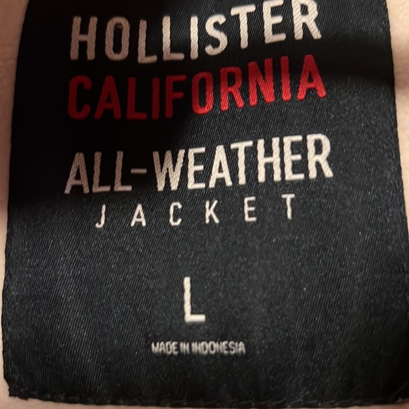 Red Hollister all weather coat of zippers function properly - Picture 2 of 3